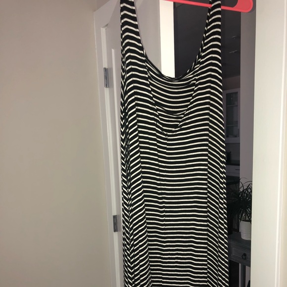 Comfy old navy dress - Picture 2 of 2